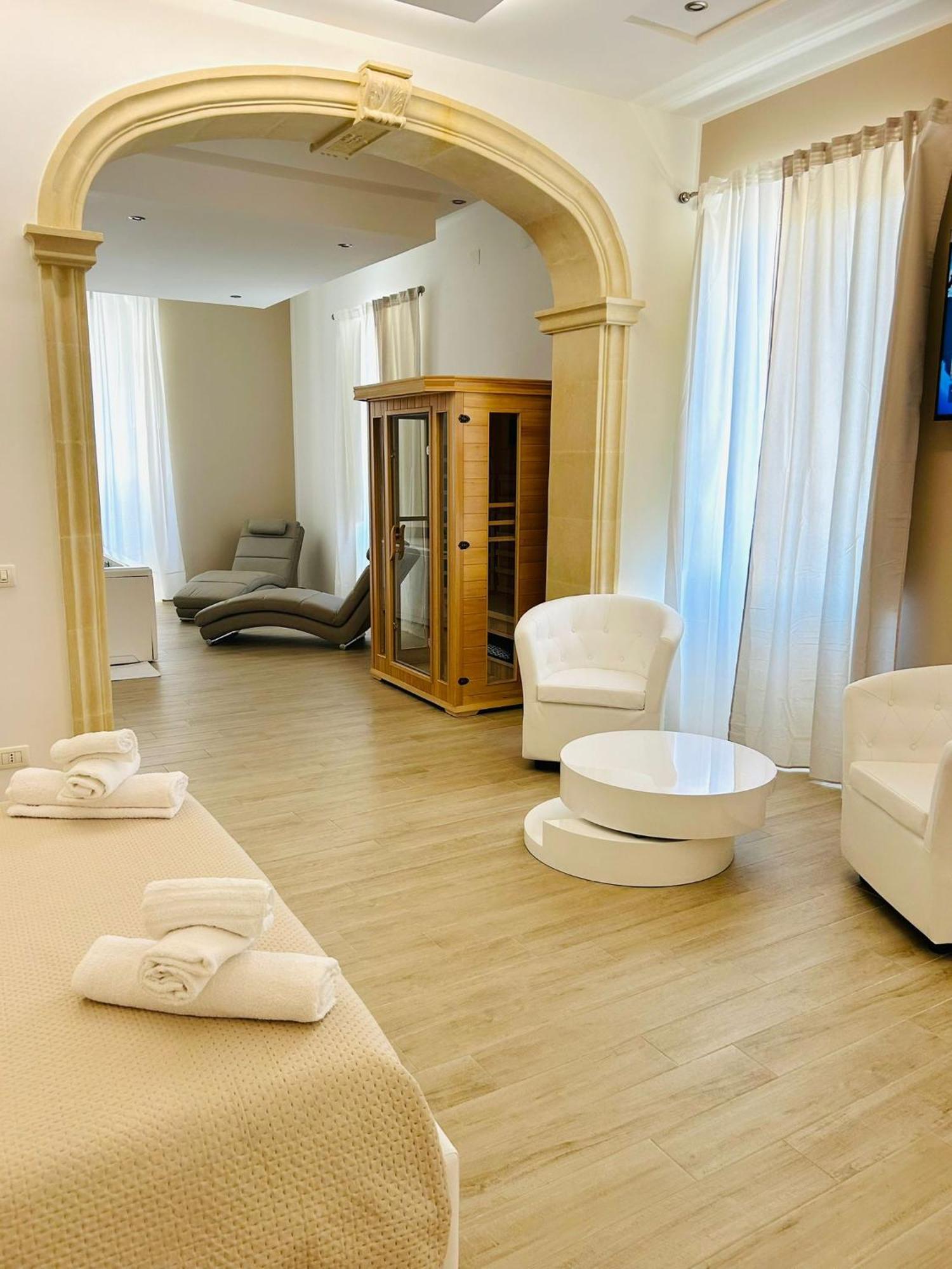 Bed E Suite Domar Brindisi Exterior foto